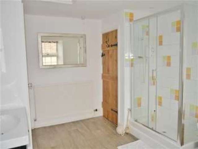  Image of 3 bedroom Cottage for sale in High Street Ropsley Grantham NG33 at Ropsley, NG33 4BG