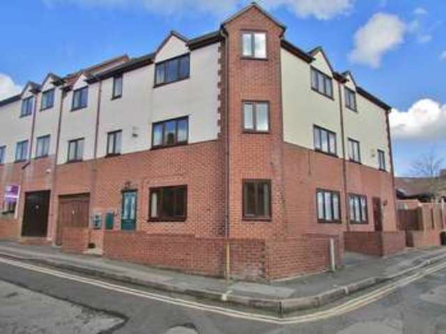  Image of 5 bedroom Town House to rent in Stirlings Road Wantage OX12 at Wantage, OX12 7BB
