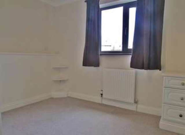  Image of 5 bedroom Town House to rent in Stirlings Road Wantage OX12 at Wantage, OX12 7BB