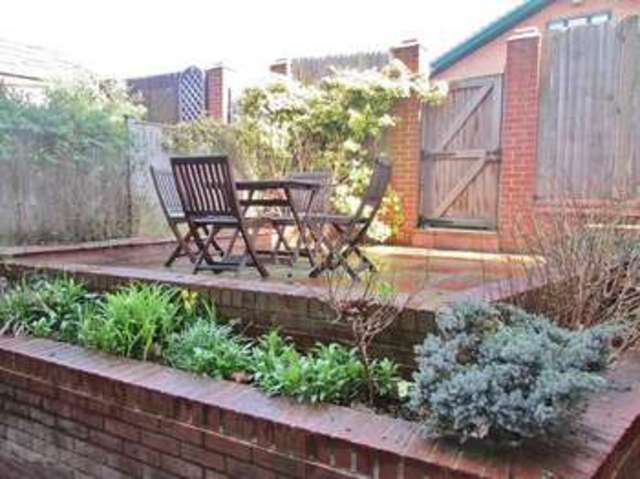  Image of 5 bedroom Town House to rent in Stirlings Road Wantage OX12 at Wantage, OX12 7BB