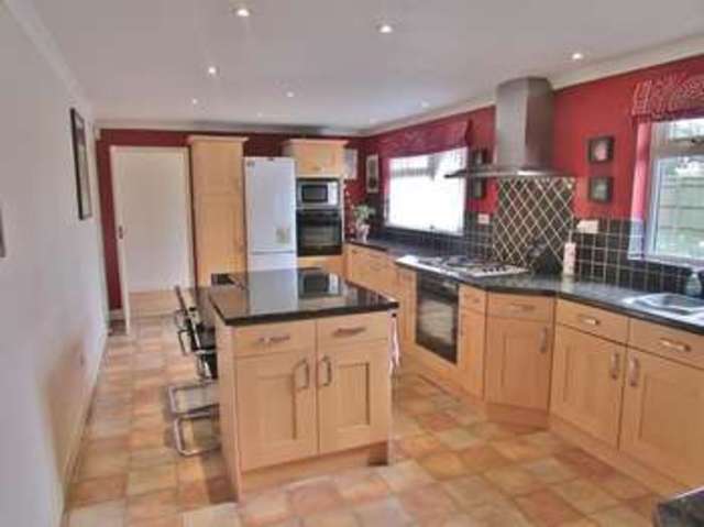  Image of 5 bedroom Detached house for sale in Church Way Sparsholt Wantage OX12 at Westcot  Wantage, OX12 9PY