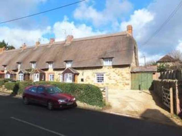  Image of 3 bedroom End of Terrace for sale in Longcot Road Shrivenham Swindon SN6 at Longcot Road Shrivenham SWINDON, SN6 8AL