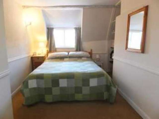  Image of 3 bedroom End of Terrace for sale in Longcot Road Shrivenham Swindon SN6 at Longcot Road Shrivenham SWINDON, SN6 8AL