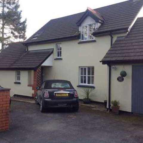  Image of 3 bedroom Detached house to rent in Valley Road Saundersfoot SA69 at Valley Road  Saundersfoot, SA69 9BT