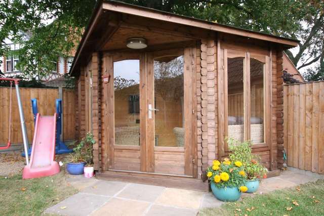  Image of 4 bedroom Detached house for sale in Northumberland Avenue Market Bosworth Nuneaton CV13 at Northumberland Avenue Market Bosworth Nuneaton, CV13 0RJ