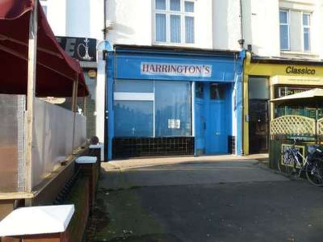  Image of Property to rent in Richmond Road Kingston upon Thames KT2 at Richmond Road Kingston Upon Thames, KT2 5BZ