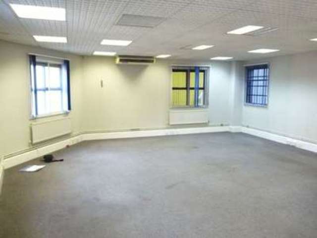  Image of Property to rent in London Road Kingston upon Thames KT2 at 1 London Road Kingston, KT2 6PT