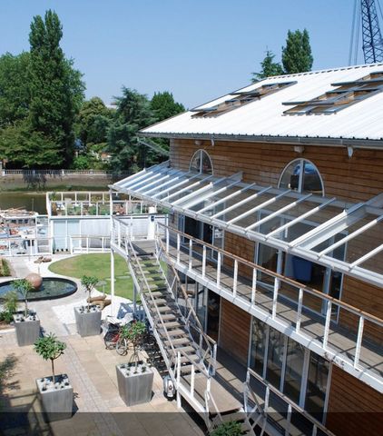  Image of Property to rent in Eel Pie Island Twickenham TW1 at Eel Pie Island Twickenham, TW1 3DY