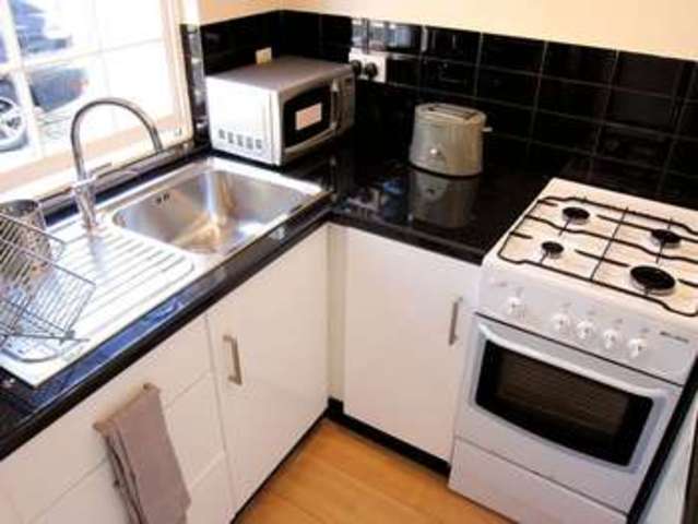  Image of 1 bedroom Property to rent in Hamilton Close London NW8 at Hamilton Close  London, NW8 8QY
