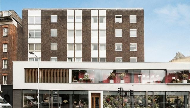  Image of 2 bedroom Flat to rent in Fulham Road London SW3 at Fulham Road  London, SW3 6SN