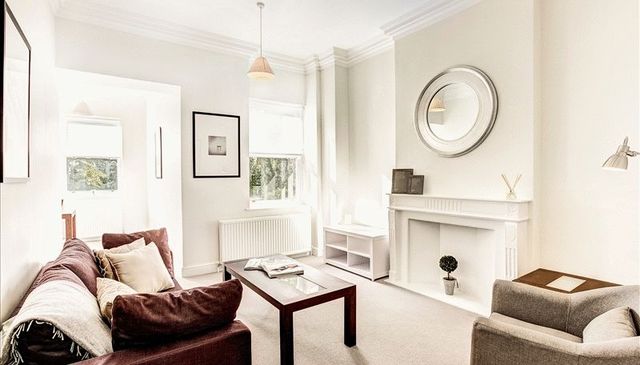  Image of 2 bedroom Flat to rent in Lexham Gardens London W8 at Lexham Gardens  London, W8 6JN