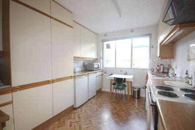  Image of 2 bedroom Maisonette for sale in Abbey Park Beckenham BR3 at Beckenham Kent Beckenham, BR3 1PN