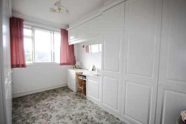  Image of 2 bedroom Maisonette for sale in Abbey Park Beckenham BR3 at Beckenham Kent Beckenham, BR3 1PN