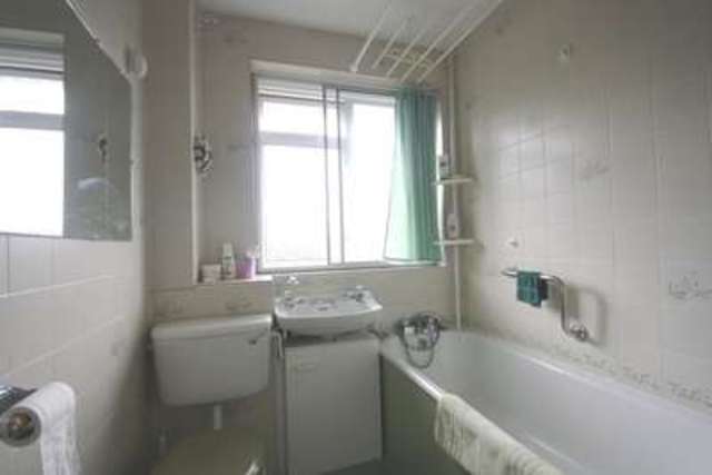  Image of 2 bedroom Maisonette for sale in Abbey Park Beckenham BR3 at Beckenham Kent Beckenham, BR3 1PN