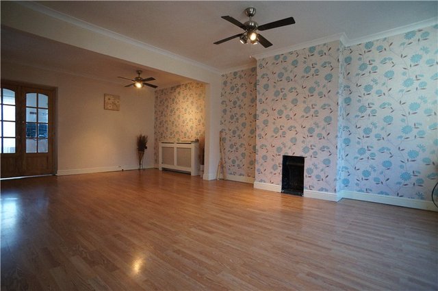  Image of 2 bedroom End of Terrace for sale in Abbey Road Gravesend DA12 at Gravesend Kent Gravesend, DA12 1RG