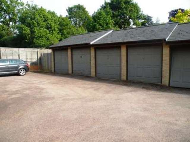  Image of 2 bedroom Flat for sale in Albemarle Park Albemarle Road Beckenham BR3 at Beckenham  Kent, BR3 5XG