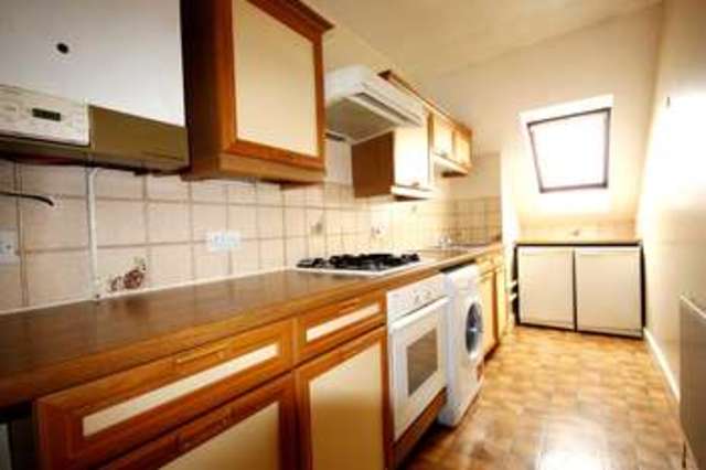  Image of 2 bedroom Flat for sale in Albemarle Road Beckenham BR3 at Beckenham Kent Beckenham, BR3 5NY