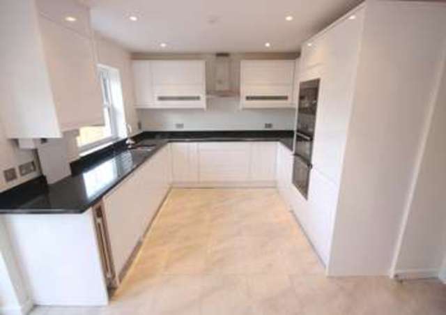  Image of 3 bedroom Mews to rent in Albemarle Road Beckenham BR3 at Beckenham Kent Beckenham, BR3 5HR