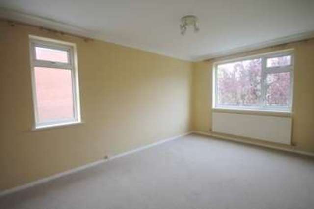  Image of 2 bedroom Flat to rent in Albemarle Road Beckenham BR3 at Beckenham Kent Beckenham, BR3 5XD