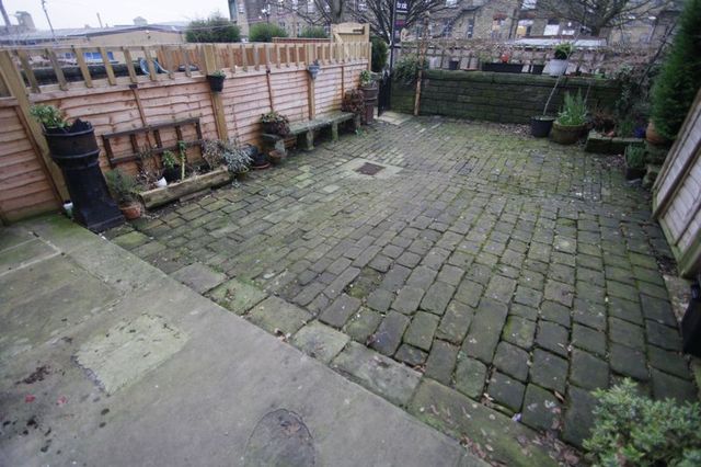  Image of 1 bedroom Terraced house for sale in Albion Street Elland HX5 at Albion Street  Elland, HX5 0HA