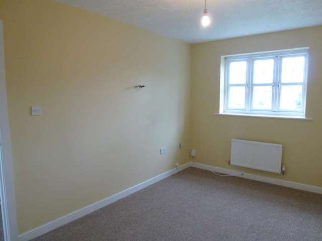  Image of 3 bedroom Semi-Detached house to rent in Alderwood Avenue Liverpool L24 at Alderwood Avenue Speke Liverpool, L24 2UB