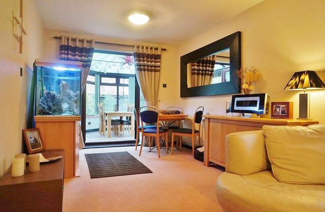  Image of 4 bedroom Detached house for sale in Alexander Close Abingdon OX14 at Abingdon, OX14 1XA