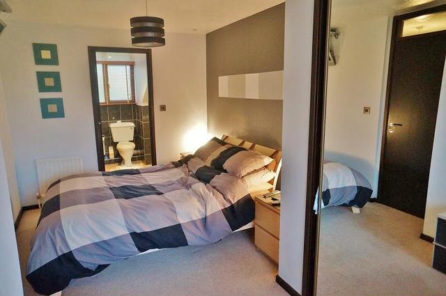  Image of 4 bedroom Detached house for sale in Alexander Close Abingdon OX14 at Abingdon, OX14 1XA