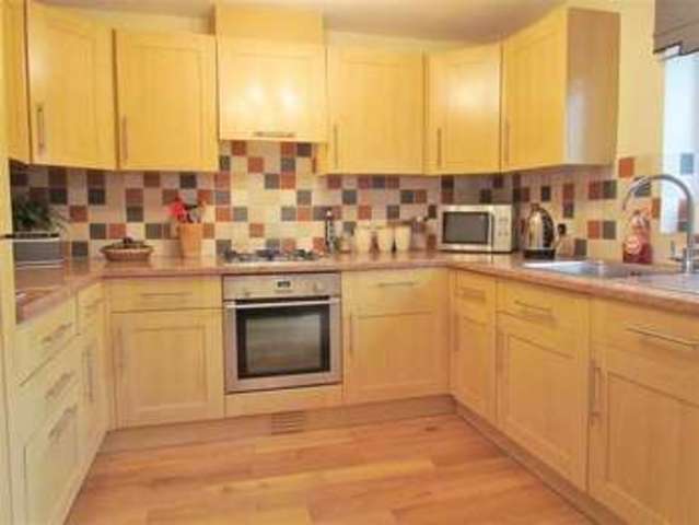  Image of 4 bedroom Town House to rent in Anna Pavlova Close Abingdon OX14 at Abingdon, OX14 1TE