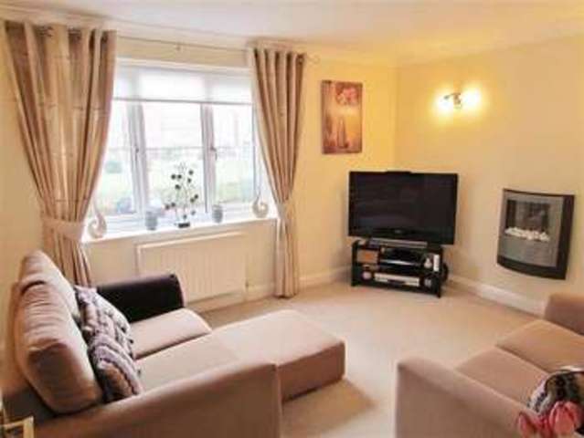  Image of 4 bedroom Town House to rent in Anna Pavlova Close Abingdon OX14 at Abingdon, OX14 1TE