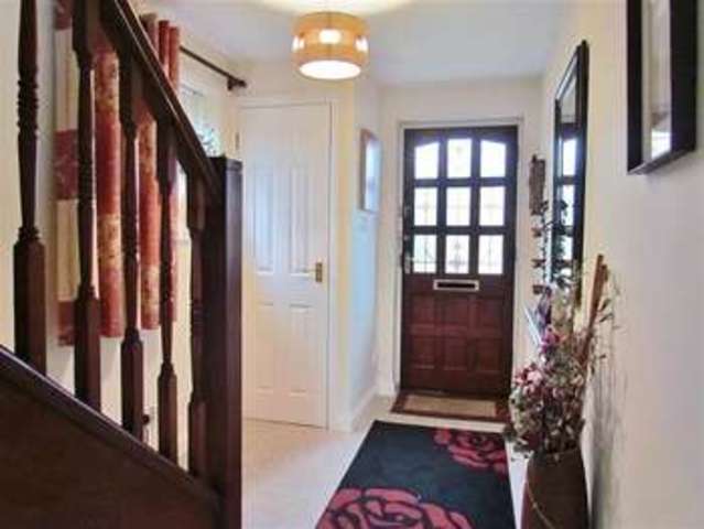  Image of 4 bedroom Town House to rent in Anna Pavlova Close Abingdon OX14 at Abingdon, OX14 1TE