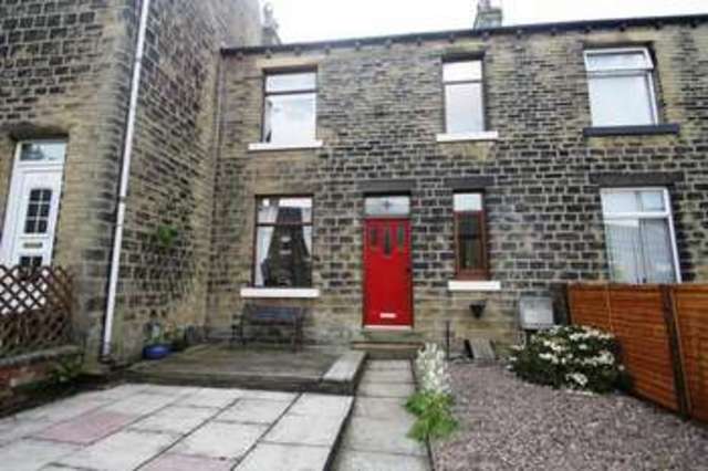  Image of 2 bedroom Terraced house to rent in Ashfield Terrace Greetland Halifax HX4 at Ashfield Terrace Greetland Halifax, HX4 8HZ