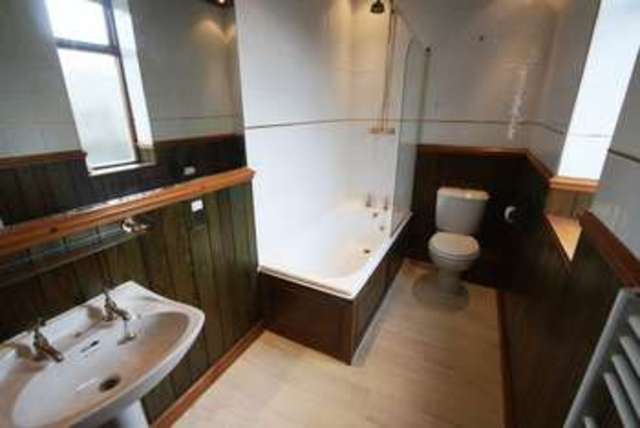  Image of 2 bedroom Terraced house to rent in Ashfield Terrace Greetland Halifax HX4 at Ashfield Terrace Greetland Halifax, HX4 8HZ
