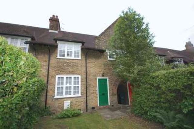  Image of 2 bedroom Semi-Detached house to rent in Asmuns Place London NW11 at Asmuns Place  London, NW11 7XG
