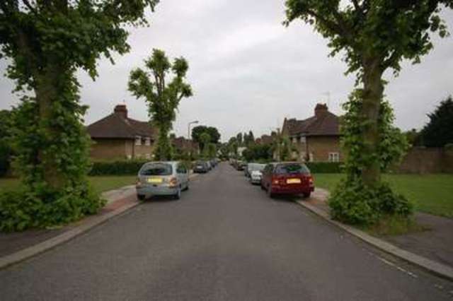  Image of 2 bedroom Semi-Detached house to rent in Asmuns Place London NW11 at Asmuns Place  London, NW11 7XG