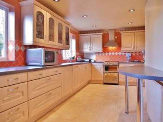  Image of 4 bedroom Detached house for sale in Badgers Copse Radley Abingdon OX14 at Radley  Abingdon, OX14 3BQ