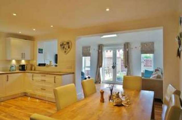  Image of 4 bedroom Detached house for sale in Ballard Chase Abingdon OX14 at Abingdon, OX14 1XQ