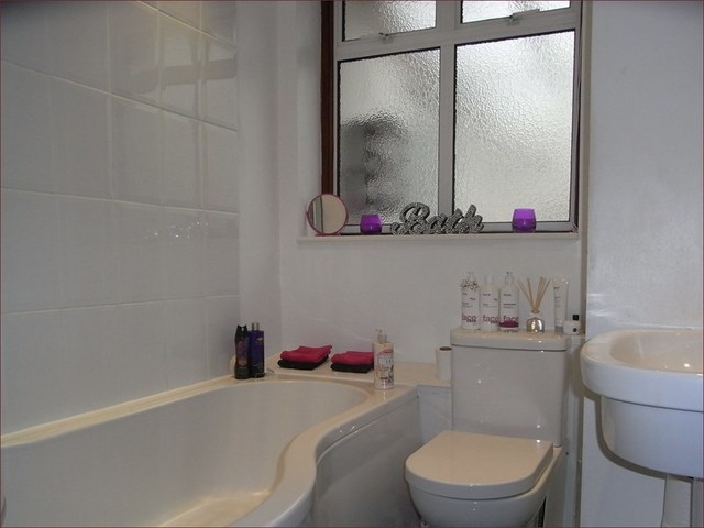  Image of 3 bedroom Detached house for sale in Baring Road Cockfosters Barnet EN4 at Baring Road  New Barnet, EN4 9AN
