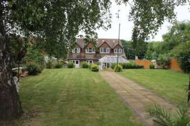  Image of 6 bedroom Detached house for sale in Bedhampton Hill Havant PO9 at Bedhampton Havant Hampshire, PO9 3JP