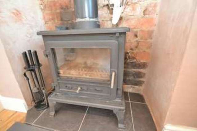  Image of 3 bedroom Semi-Detached house for sale in Berkeley Avenue Long Eaton Nottingham NG10 at Berkeley Avenue  Long Eaton, NG10 3JY