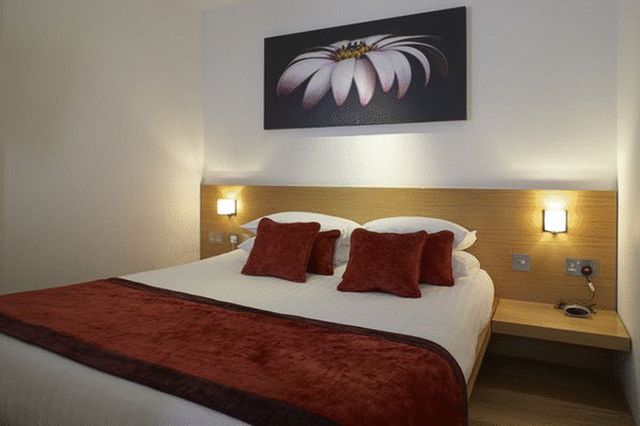  Image of 1 bedroom Flat to rent in Bermondsey Street London SE1 at Bermondsey Street 1 Bed Open Plan London, SE1 3TQ
