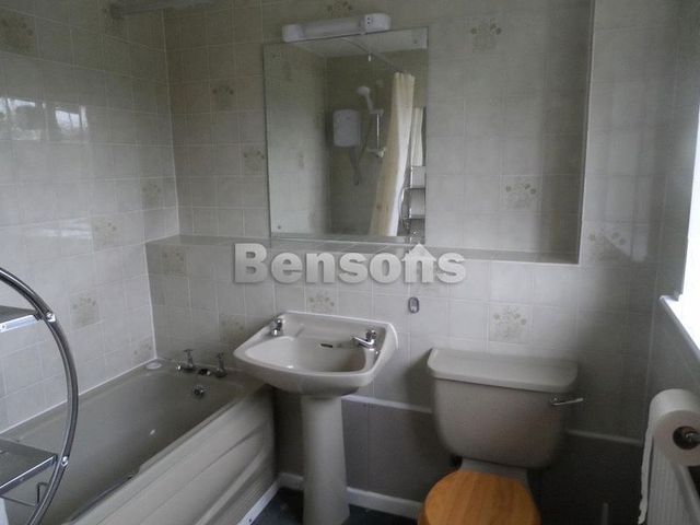  Image of 4 bedroom Detached house to rent in Blenheim Road Leegomery Telford TF1 at Blenheim Road Apley Telford, TF1 6YE