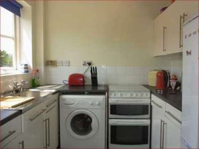  Image of 2 bedroom Property for sale in Boleyn Way New Barnet Barnet EN5 at Boleyn Way  NEW BARNET, EN5 5JS