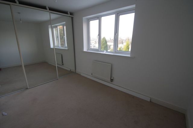  Image of 3 bedroom Semi-Detached house to rent in Bramble Close Siddal Halifax HX3 at Bramble Close  Halifax, HX3 9EL