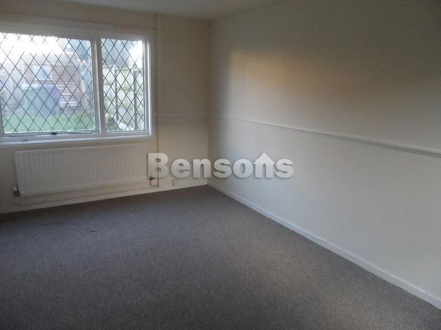  Image of 3 bedroom Terraced house to rent in Brandsfarm Way Telford TF3 at Brandsfarm way, Randlay, Telford, TF3 2JJ
