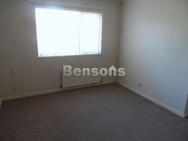  Image of 3 bedroom Semi-Detached house to rent in Brereton Telford TF3 at Brereton Brookside Telford, TF3 1PA
