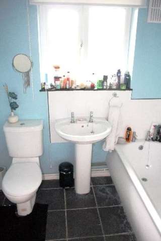  Image of 1 bedroom Flat for sale in Bromley Hill Bromley BR1 at Bromley  Kent, BR1 4NA