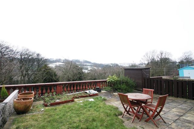  Image of 3 bedroom Semi-Detached house for sale in Brooklands Avenue Holywell Green Halifax HX4 at Brooklands Avenue  Holywell Green, HX4 9AA