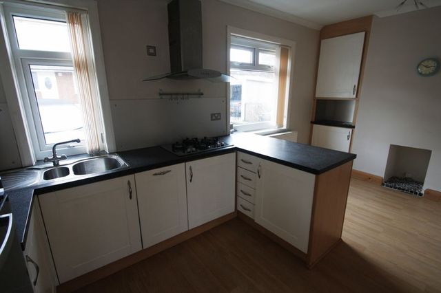  Image of 3 bedroom Semi-Detached house for sale in Brooklands Avenue Holywell Green Halifax HX4 at Brooklands Avenue  Holywell Green, HX4 9AA