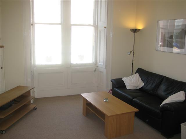  Image of 2 bedroom Flat to rent in Brougham Street Edinburgh EH3 at Tollcross Edinburgh Edinburgh, EH3 9JS