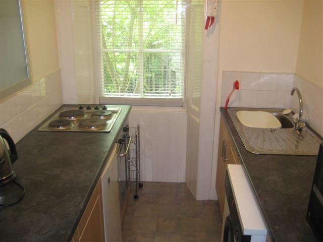  Image of 2 bedroom Flat to rent in Brougham Street Edinburgh EH3 at Tollcross Edinburgh Edinburgh, EH3 9JS